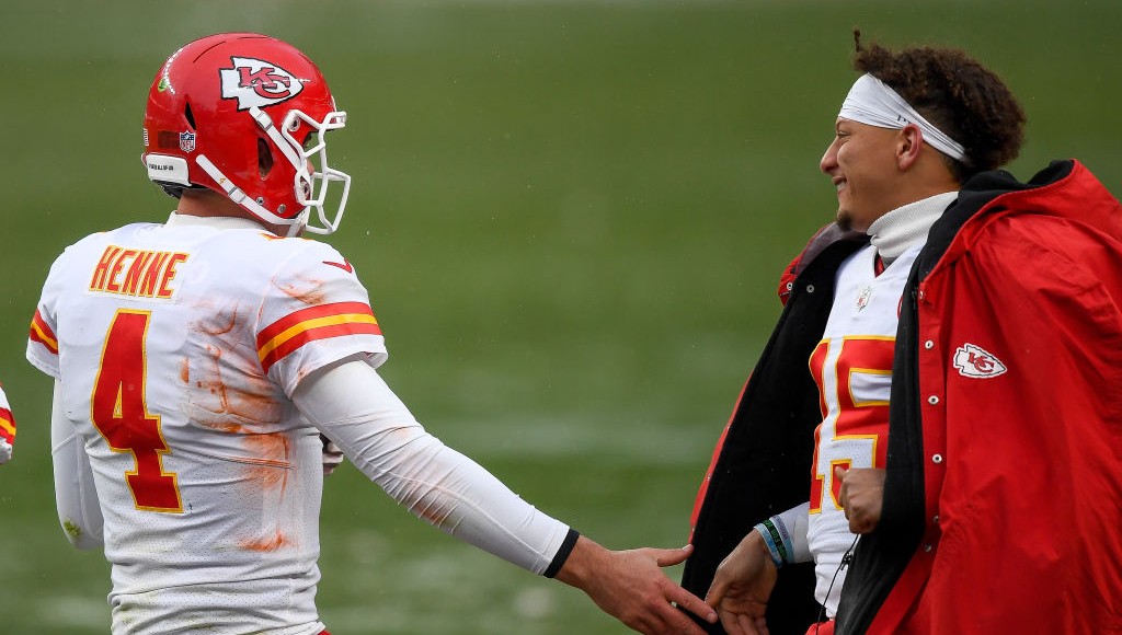 CBS Hilariously Cut Away From Chiefs-Steelers As Soon As Chad Henne Came In For Patrick Mahomes