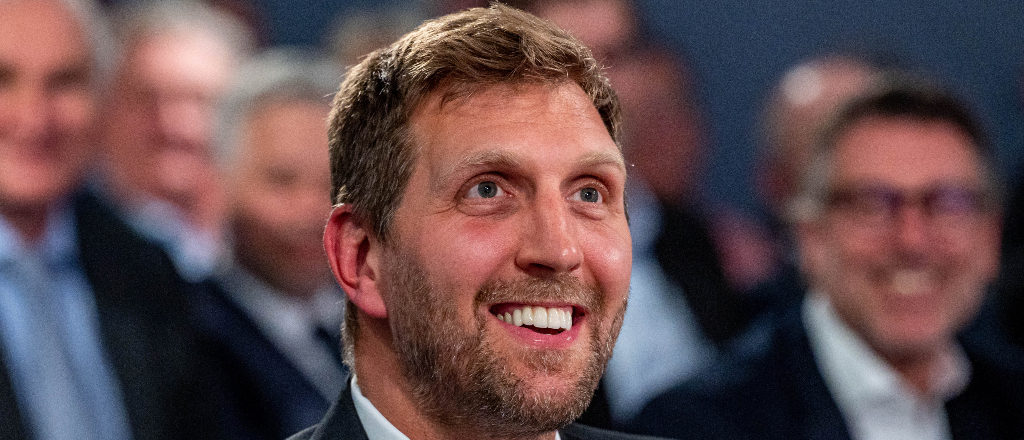 Dirk Nowitzki Had The Time Of His Life Doing Commentary For The Mavericks-Wolves Game