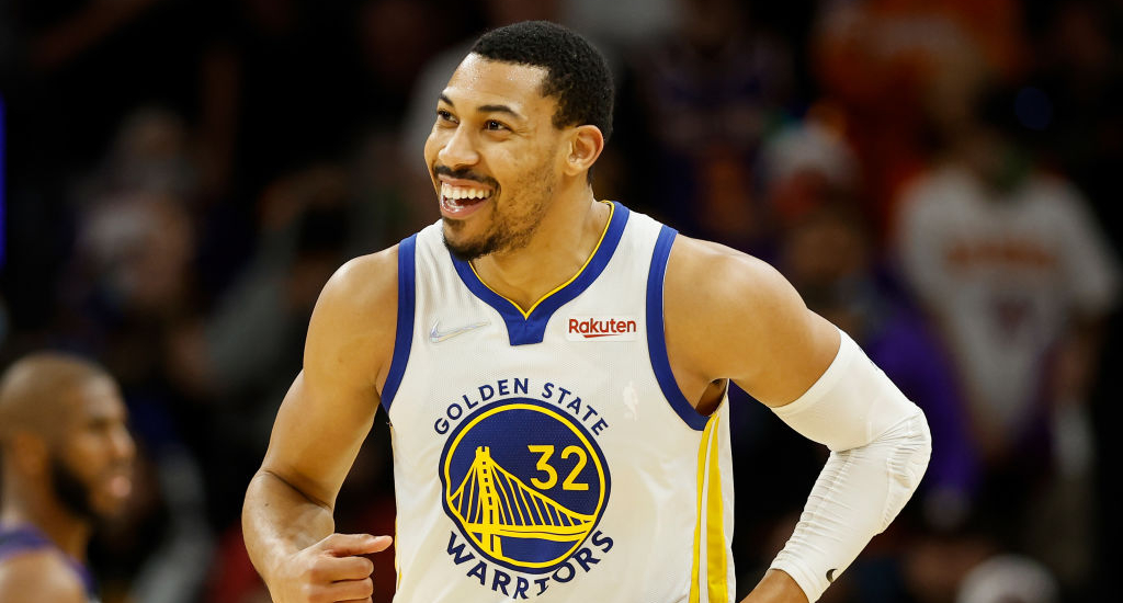 Steph Curry And Otto Porter Took Over In The Fourth To Lead The Warriors Past The Suns