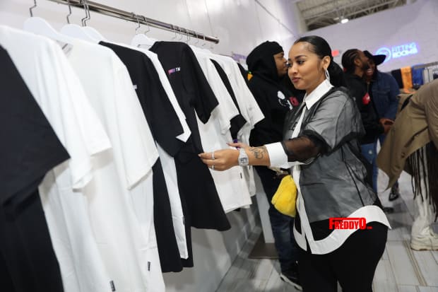 Waka Floka & Tammy SEE EACH OTHER For 1st Time Since Divorce Filing! (Awkward Pics)