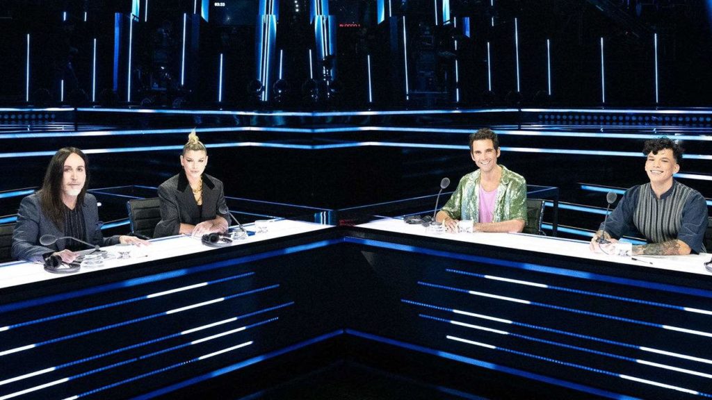 X Factor 2021 Live semifinale, l’eliminato scatena le proteste: i finalisti