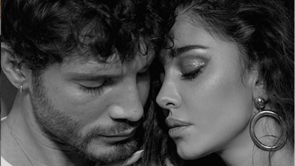Belen e Stefano De Martino, boom: paparazzati insieme, il feeling ri-decolla