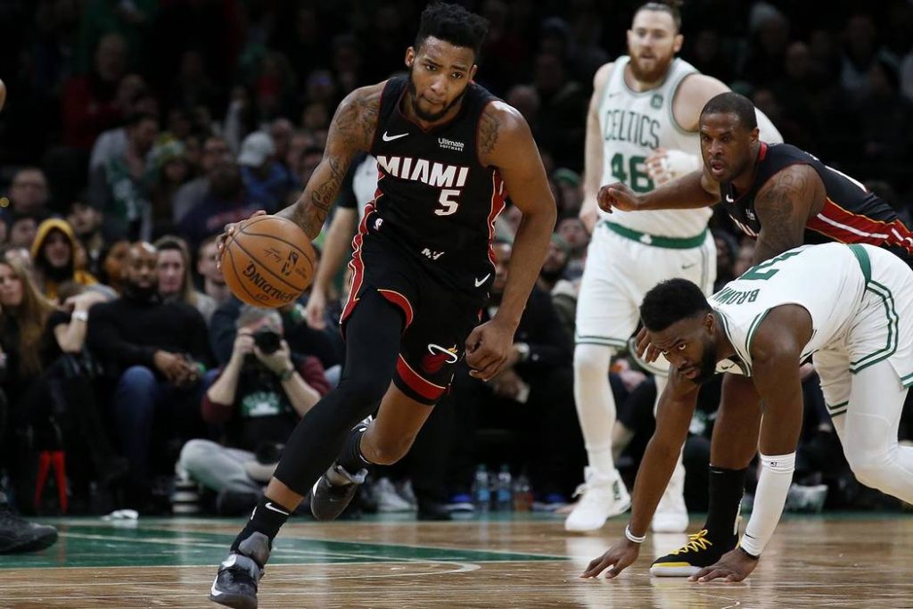 Derrick Jones Jr. Will Miss 2-4 Weeks With A Bone Bruise In His Knee