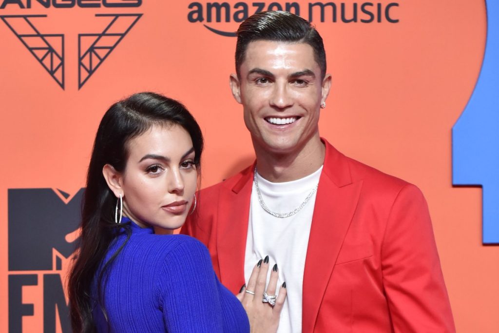 Georgina Rodriguez, le pesanti accuse della famiglia: “Forse si vergogna di noi”