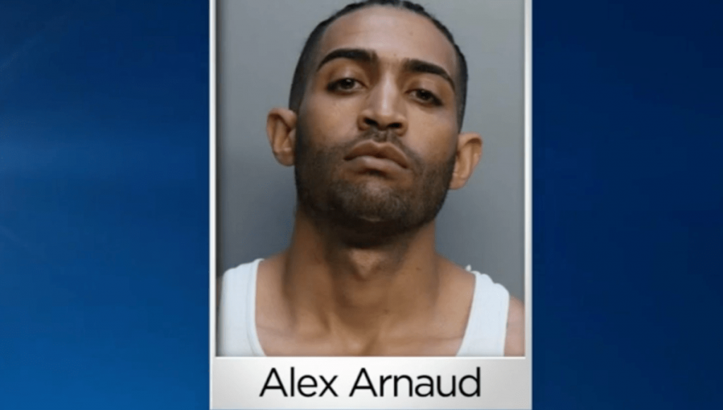 Man On Video Appearing To SHOOT UP A Group Of Pretty Latina IG Models!!