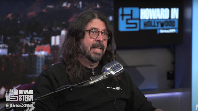 Dave Grohl Discusses His Hearing Loss: “I’ve Been Reading Lips for 20 Years”