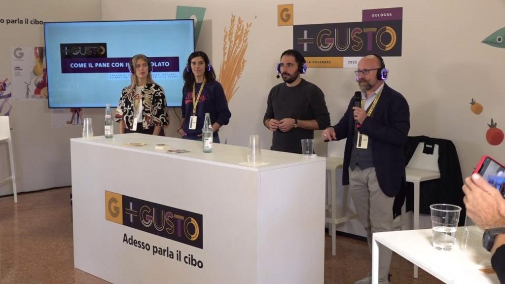“Ci cascherà”: Elenoire Ferruzzi torna alla carica, rivelazioni scottanti sulla nuova coppia