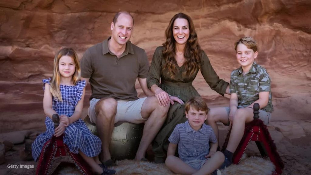 Fans Rejoice As Prince William and Kate Middleton Go Casuals For Christmas Card Photoshoot