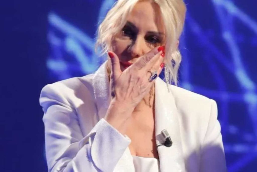 Le lacrime di Antonella Clerici sono devastanti: il lutto sarà difficile da superare
