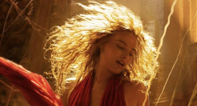 “This opportunity might never come up again” – Margot Robbie Revealed How She Got to Share a Kiss With an Iconic 58-Year-Old Actor in ‘Babylon’