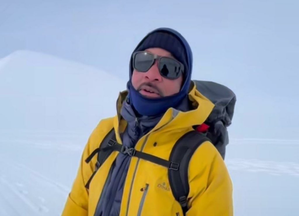 Will Smith Leaves The Internet Wheezing As He Travels To South Pole To Tell The Ultimate Dad Joke