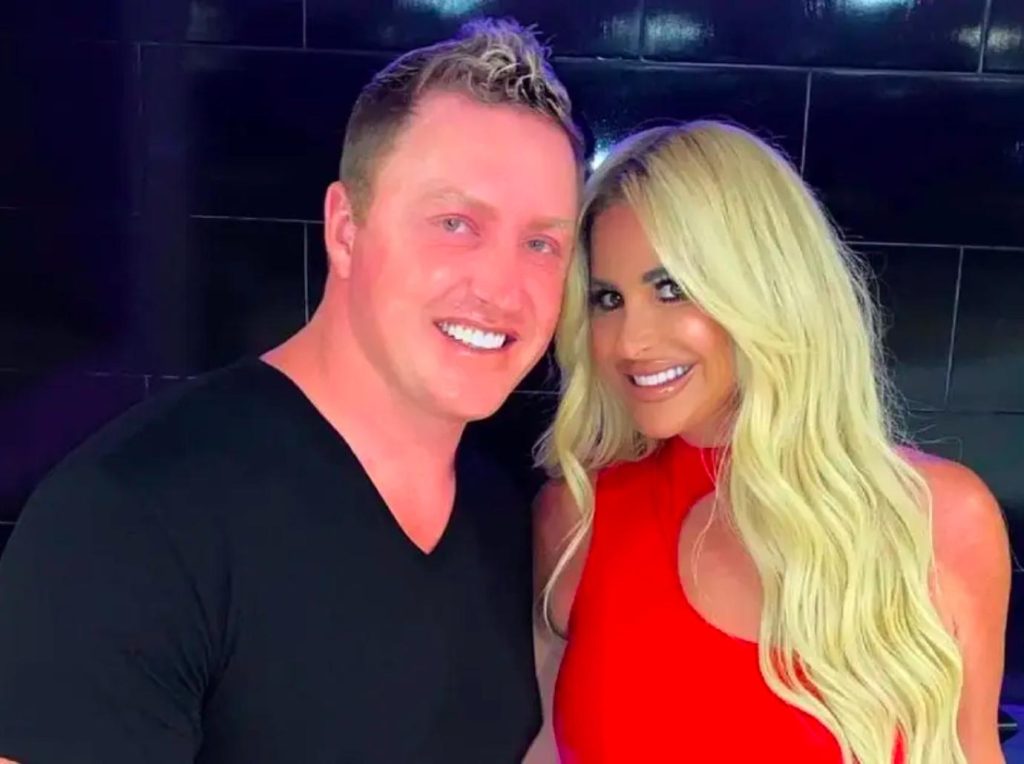 Kim Zolciak Boasts About Her ‘Great Marriage’ & Husband’s ‘Tight’ Butt During ‘RHOA’ Return