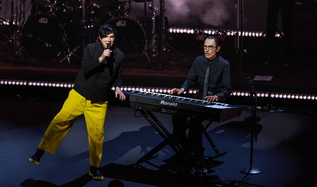 Sparks Concert Review: Mael Brothers Make It to Hollywood Bowl After 50 Years, Find the Town Is Finally Big Enough